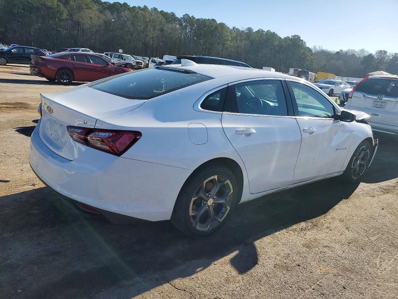 Photo 3 from auction – 2021 CHEVROLET MALIBU with VIN 1G1ZD5ST8MF028978