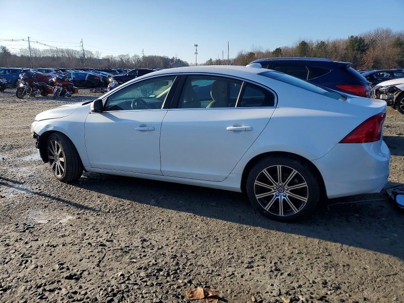 Photo 2 from auction – 2018 VOLVO S60 INSCRI with VIN LYV402TK9JB171845