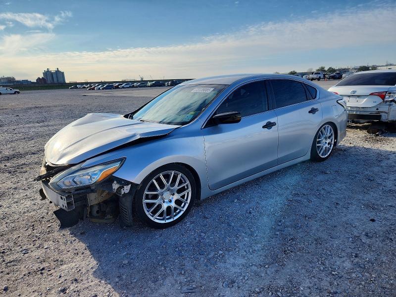 NISSAN ALTIMA 2.5 2017 with VIN 1N4AL3APXHC294080 - Photo from auction