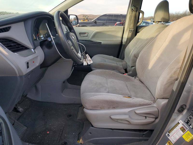 Photo 7 from auction – 2015 TOYOTA SIENNA with VIN 5TDZK3DCXFS591516