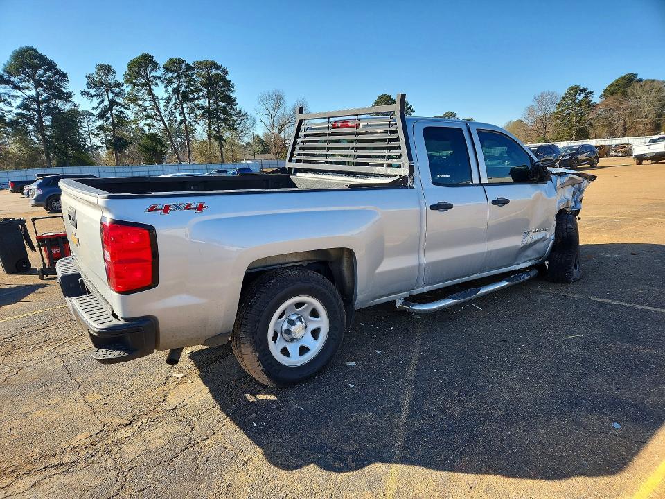 Photo 3 from auction – 2015 CHEVROLET SILVERADO with VIN 1GCVKPEH2FZ386352