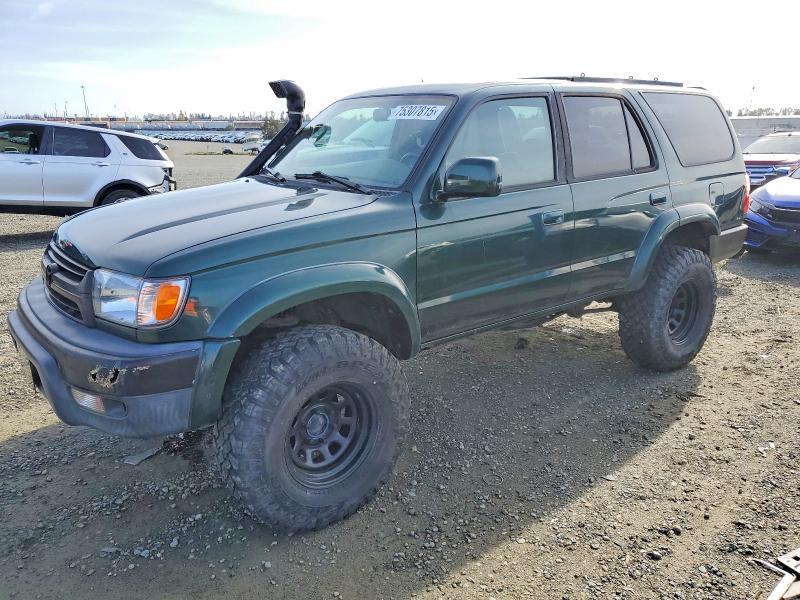 TOYOTA 4RUNNER SR 2001 with VIN JT3HN86RX10344370 - Photo from auction