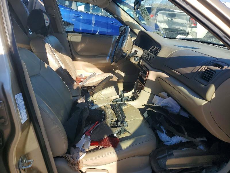 Photo 7 from auction – 2001 MAZDA 626 ES with VIN 1YVGF22C315200658