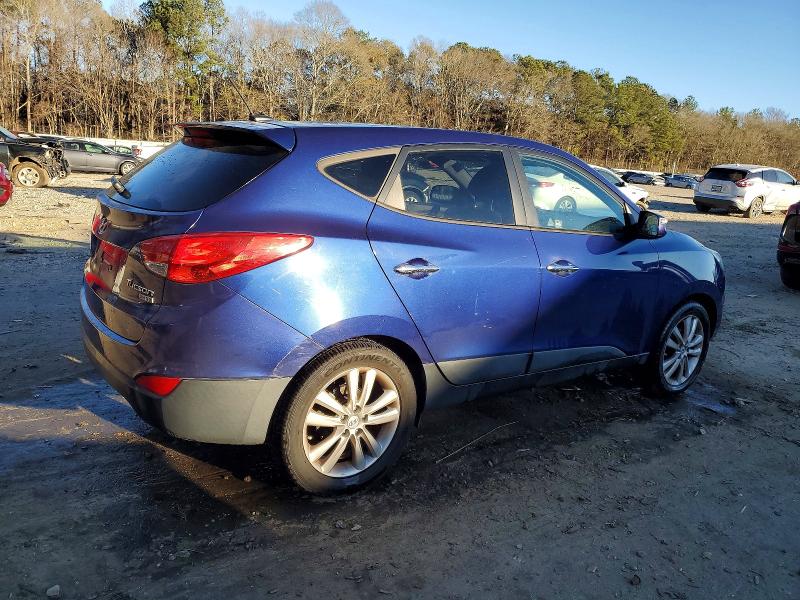 Photo 3 from auction – 2011 HYUNDAI TUCSON with VIN KM8JU3AC2BU147527