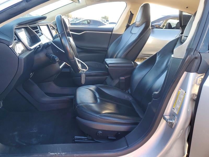 Photo 7 from auction – 2013 TESLA MODEL S with VIN 5YJSA1AC8DFP10906