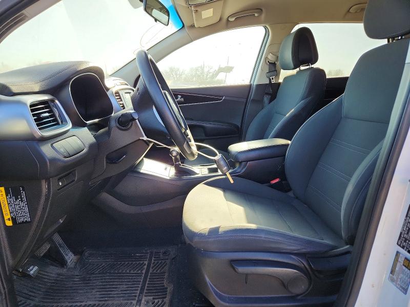 Photo 7 from auction – 2016 KIA SORENTO LX with VIN 5XYPGDA53GG183202