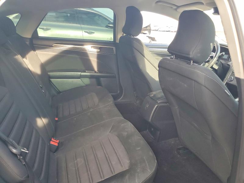Photo 8 from auction – 2017 FORD FUSION S with VIN 3FA6P0G71HR139399