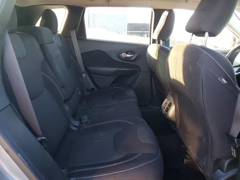 Photo 11 from auction – 2016 JEEP CHEROKEE L with VIN 1C4PJLCB0GW190836