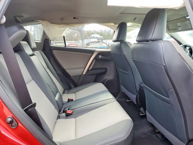 Photo 11 from auction – 2015 TOYOTA RAV4 LIMIT with VIN 2T3YFREV4FW185152