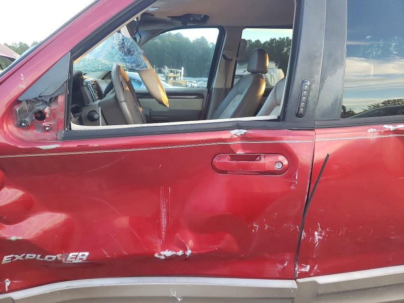 Photo 7 from auction – 2002 FORD EXPLORER with VIN 1FMZU74E12ZA28734