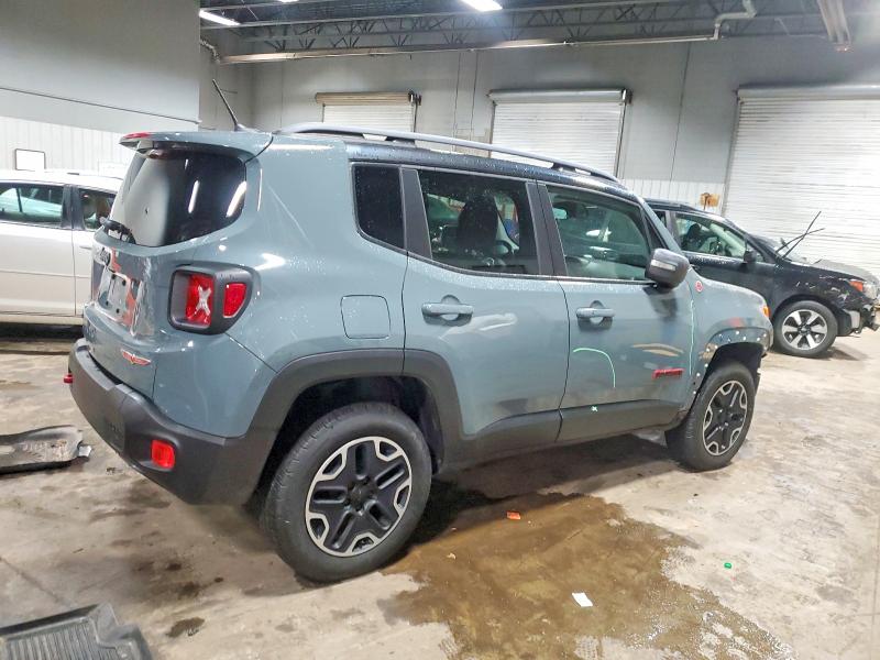 Photo 3 from auction – 2015 JEEP RENEGADE with VIN ZACCJBCT2FPB42199