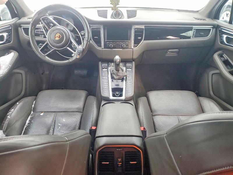 Photo 8 from auction – 2016 PORSCHE MACAN S with VIN WP1AB2A5XGLB46157