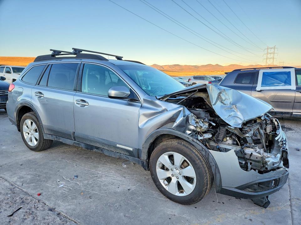 Photo 4 from auction – 2010 SUBARU OUTBACK with VIN 4S4BRCLC1A3312264