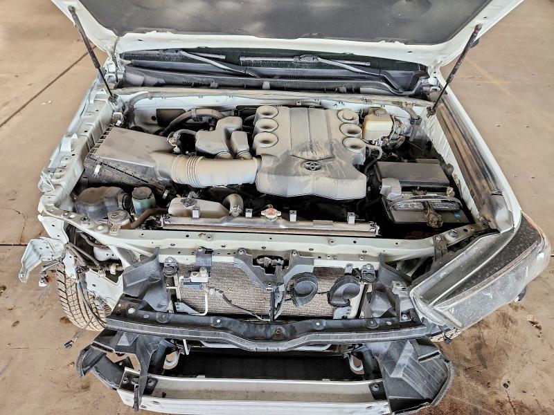 Photo 12 from auction – 2018 TOYOTA 4RUNNER SR with VIN JTEBU5JR0J5604588