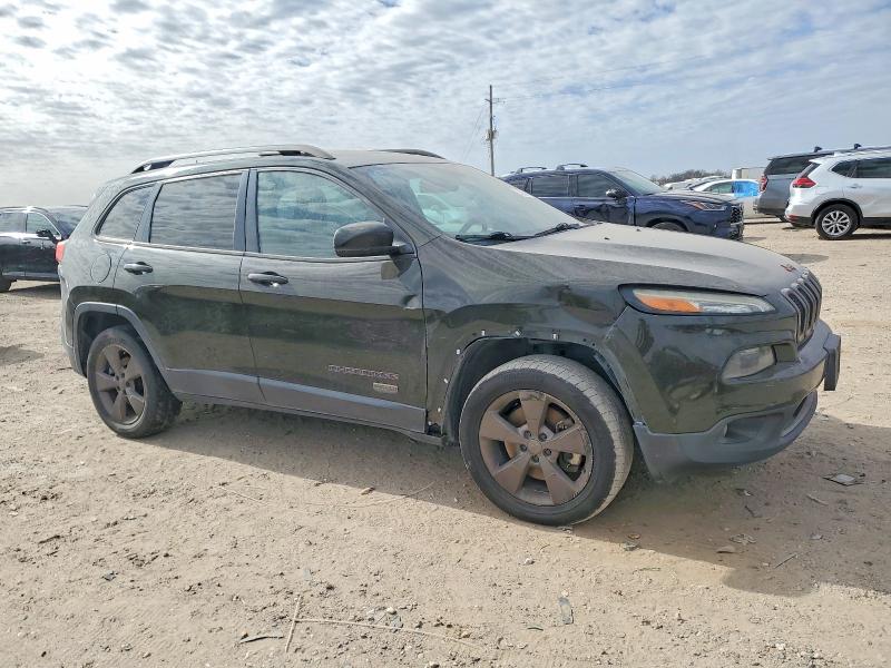 Photo 4 from auction – 2016 JEEP CHEROKEE L with VIN 1C4PJLCSXGW346400