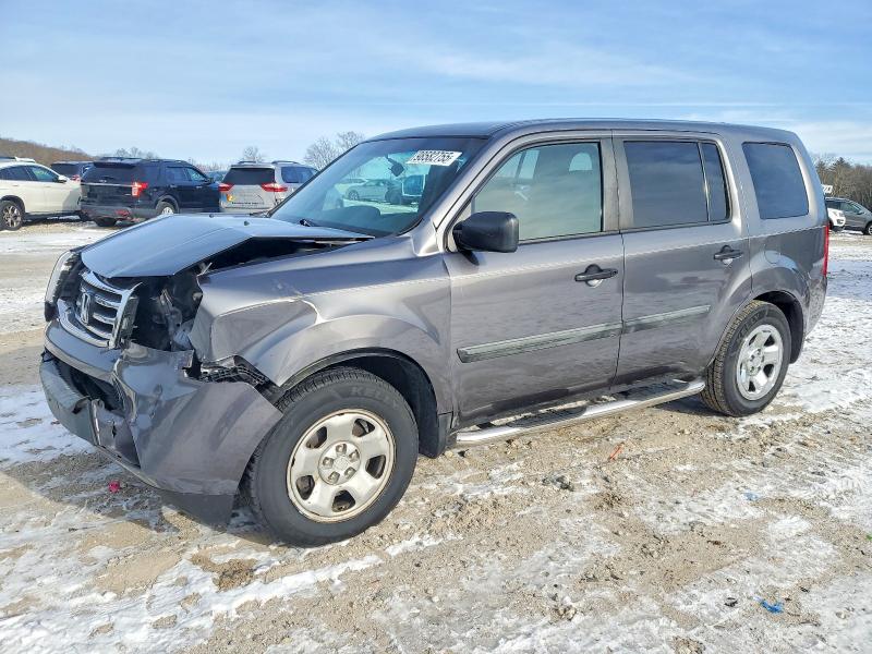 HONDA PILOT 2015 with VIN 5FNYF3H22FB008569 - Photo from auction
