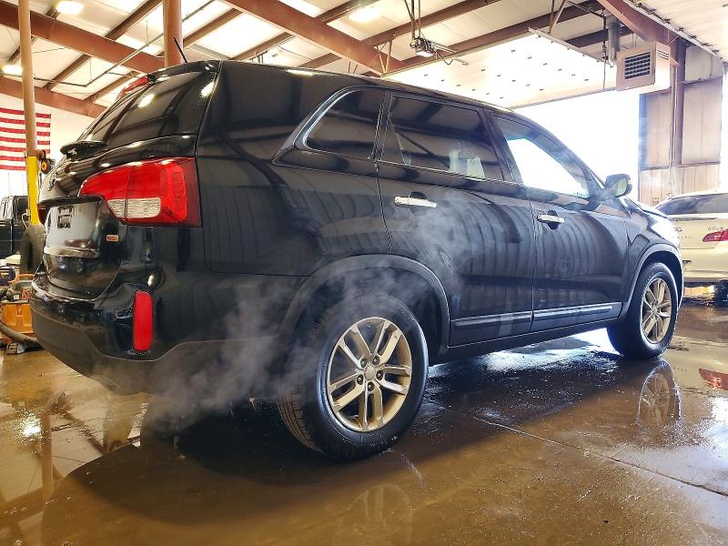 Photo 3 from auction – 2014 KIA SORENTO LX with VIN 5XYKT3A64EG504850