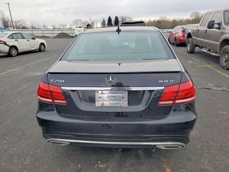 Photo 6 from auction – 2015 MERCEDES-BENZ E with VIN WDDHF0EB9FB128235