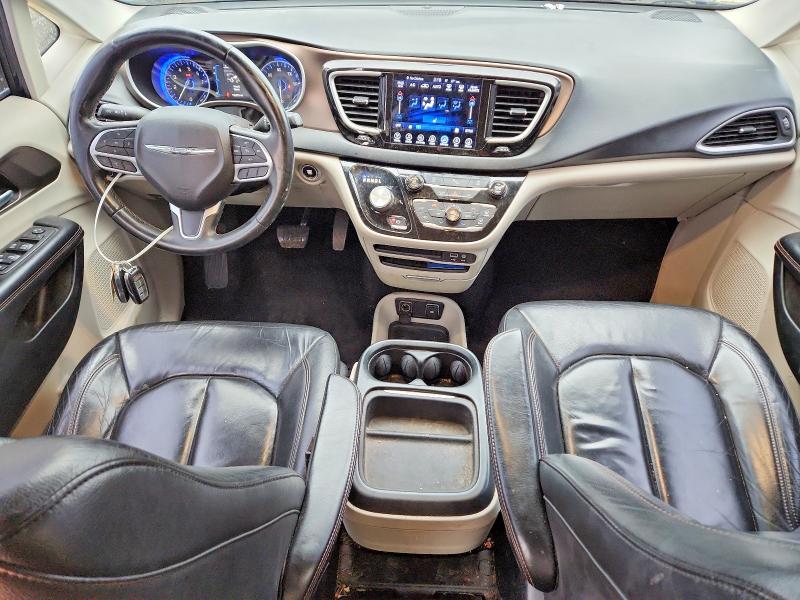 Photo 8 from auction – 2017 CHRYSLER PACIFICA with VIN 2C4RC1BG3HR803014