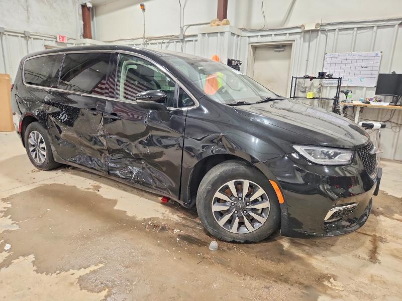 Photo 4 from auction – 2023 CHRYSLER PACIFICA with VIN 2C4RC1L76PR554544