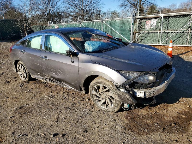 Photo 4 from auction – 2018 HONDA CIVIC EX with VIN 2HGFC2F72JH574020