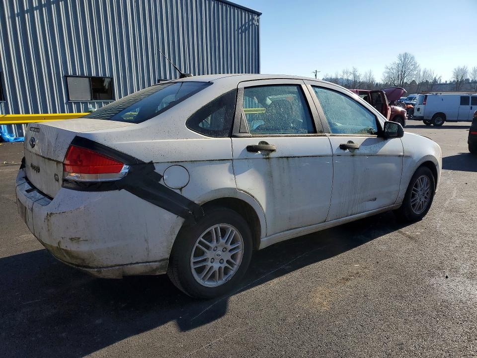 Photo 3 from auction – 2010 FORD FOCUS SE with VIN 1FAHP3FN1AW205964