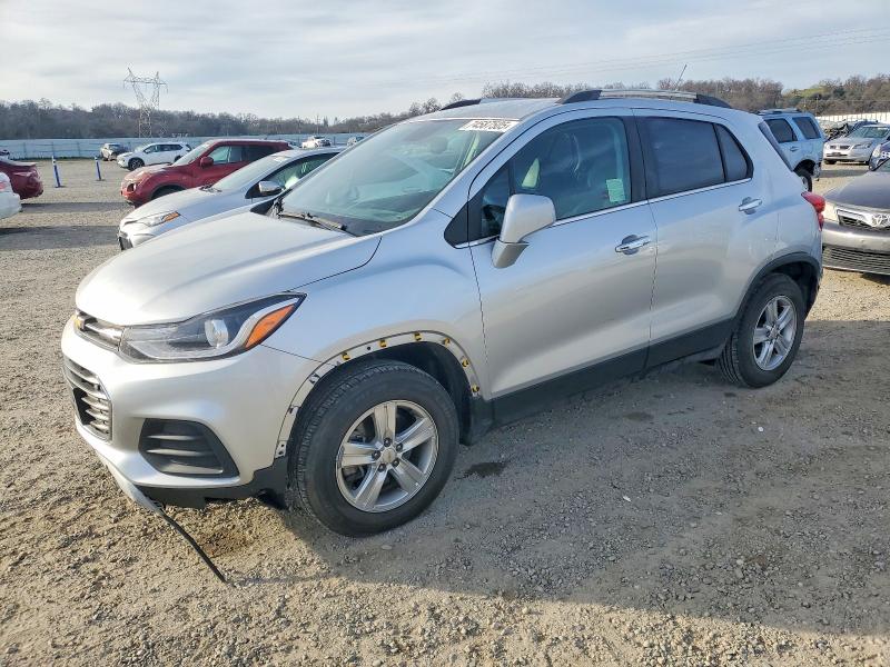 CHEVROLET TRAX 1LT 2019 with VIN KL7CJPSB3KB913826 - Photo from auction