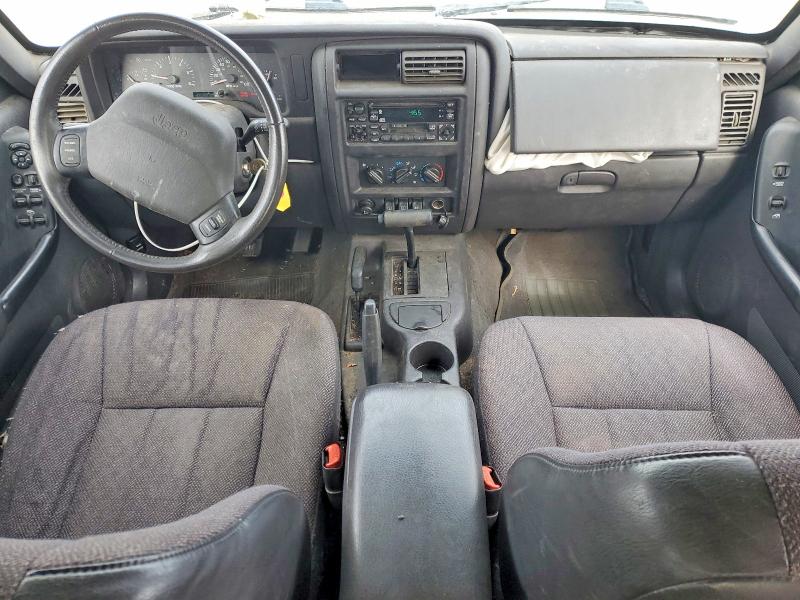 Photo 8 from auction – 2000 JEEP CHEROKEE with VIN 1J4FF58S5YL130887