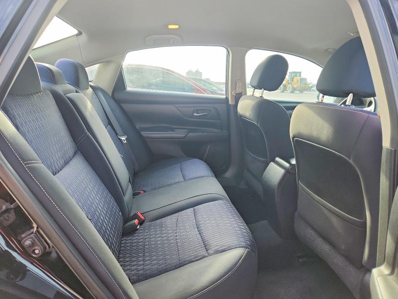 Photo 10 from auction – 2016 NISSAN ALTIMA 2.5 with VIN 1N4AL3AP8GN335373
