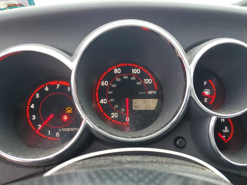 Photo 9 from auction – 2004 PONTIAC VIBE with VIN 5Y2SL62844Z461502