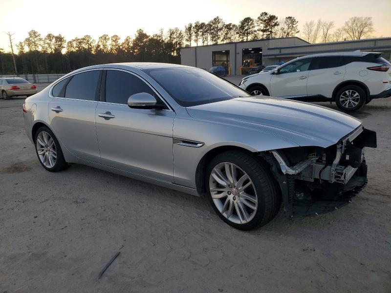 Photo 4 from auction – 2016 JAGUAR XF PRESTIG with VIN SAJBK4BV0GCY18891