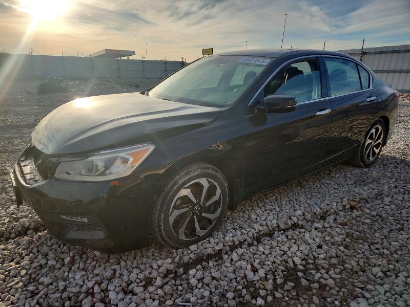 HONDA ACCORD EXL 2017 with VIN 1HGCR3F82HA033235 - Photo from auction