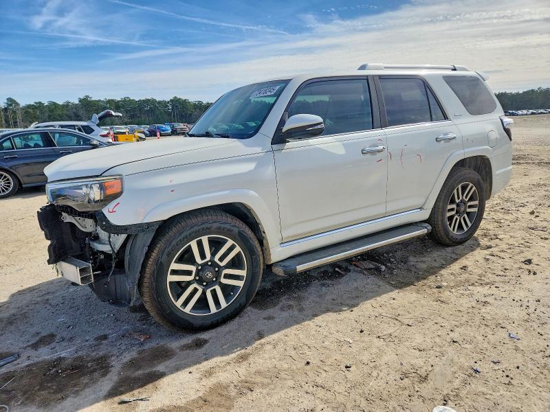 TOYOTA 4RUNNER 2019 with VIN JTEZU5JR2K5197101 - Photo from auction