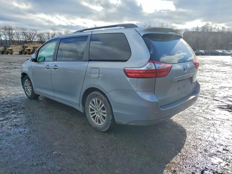 Photo 2 from auction – 2017 TOYOTA SIENNA with VIN 5TDYZ3DC2HS808518