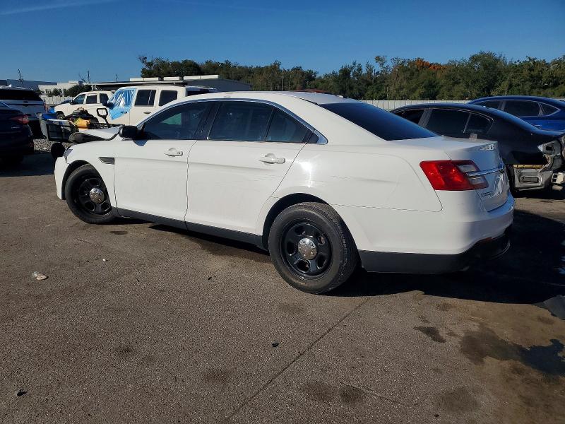 Фото 2 с аукциона – 2018 FORD TAURUS POL с VIN 1FAHP2MK5JG133647