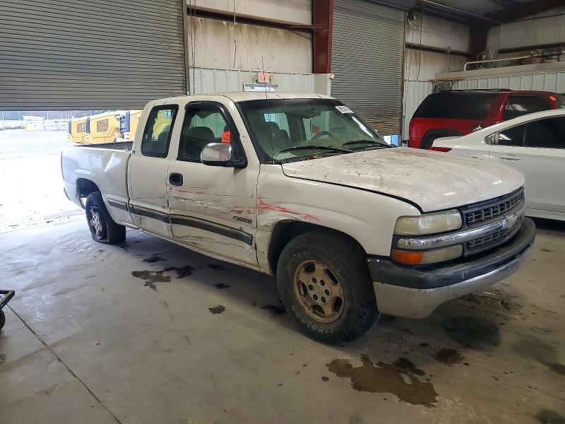 Photo 4 from auction – 2002 CHEVROLET SILVERADO with VIN 2GCEC19T721396452
