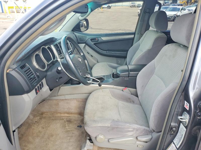 Photo 7 from auction – 2005 TOYOTA 4RUNNER SR with VIN JTEZU14R958038373
