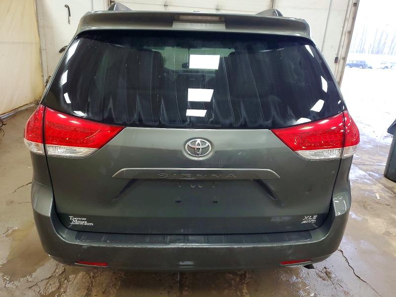 Photo 6 from auction – 2013 TOYOTA SIENNA XLE with VIN 5TDDK3DC9DS050724