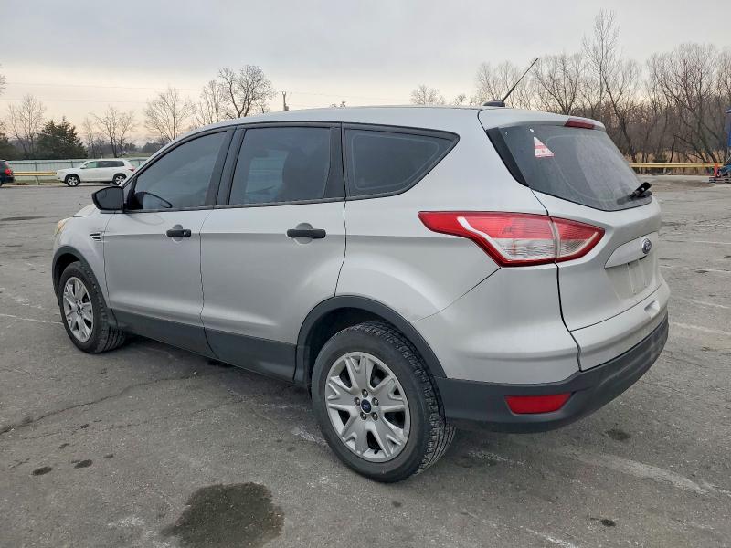 Photo 2 from auction – 2016 FORD ESCAPE with VIN 1FMCU0F72GUA90689