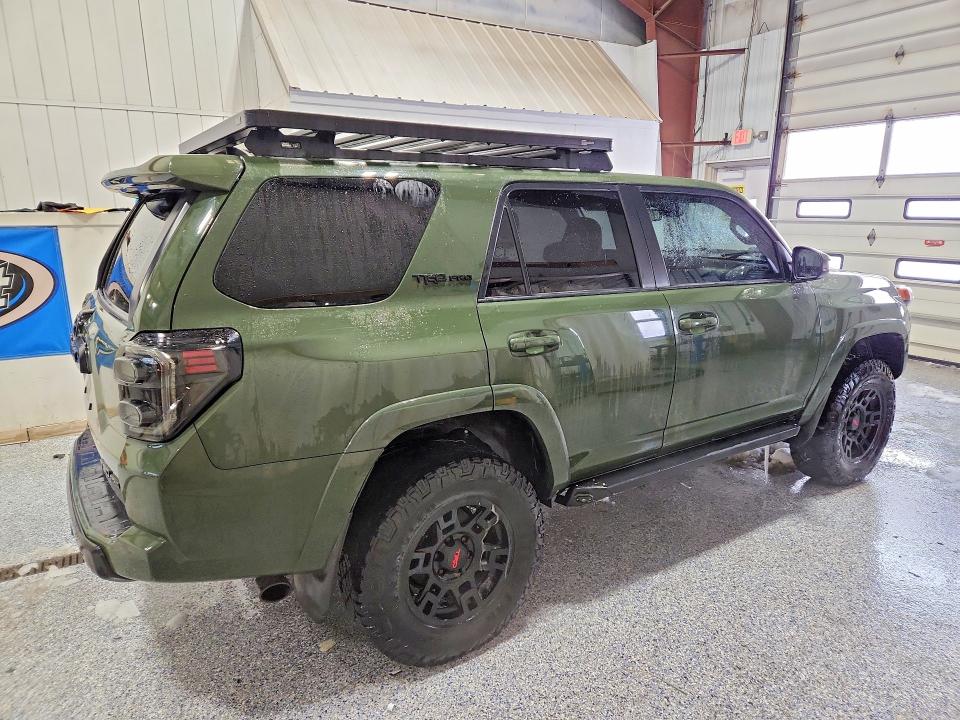 Photo 3 from auction – 2020 TOYOTA 4RUNNER with VIN JTEBU5JR8L5745816