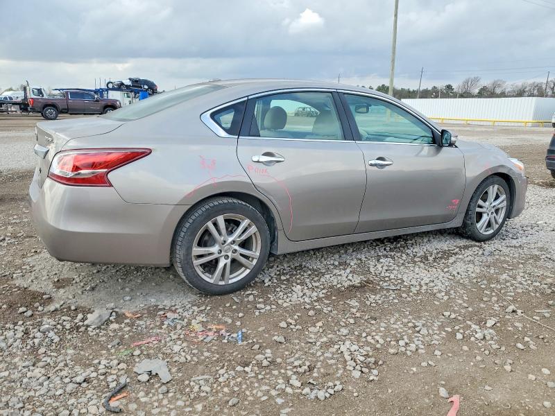Photo 3 from auction – 2013 NISSAN ALTIMA 3.5 with VIN 1N4BL3AP2DC255658