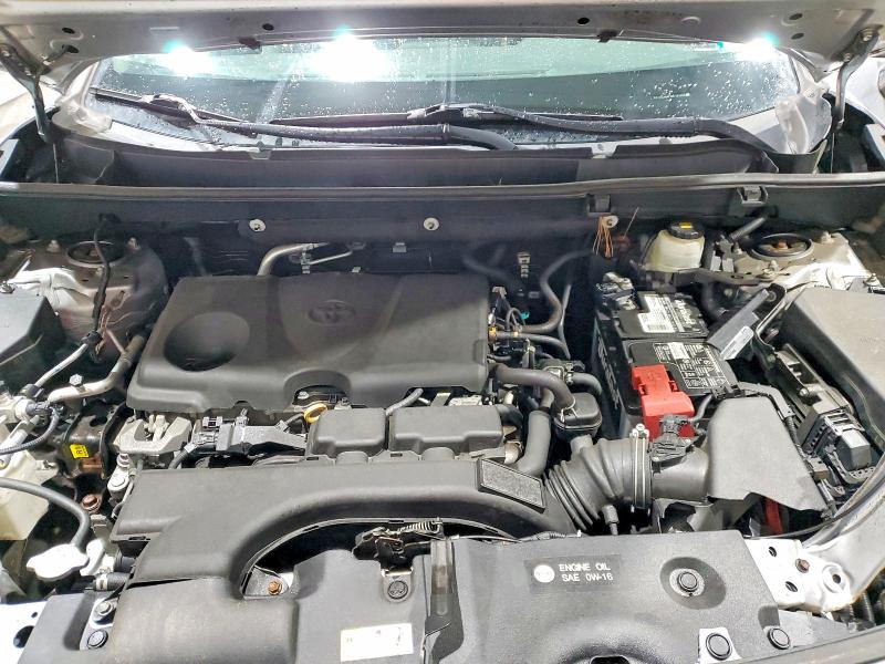 Photo 12 from auction – 2021 TOYOTA RAV4 XLE with VIN 2T3P1RFV2MC181320
