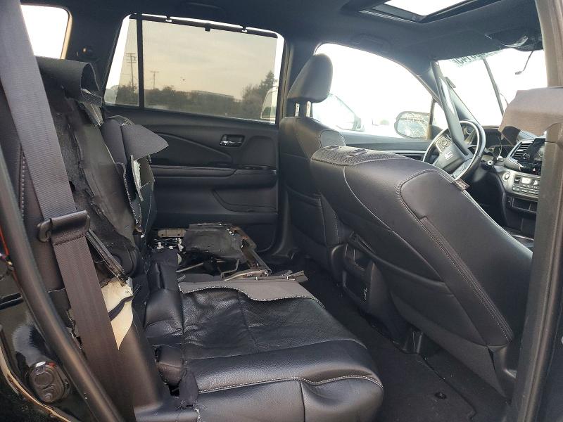 Photo 10 from auction – 2019 HONDA PASSPORT with VIN 5FNYF7H56KB010501