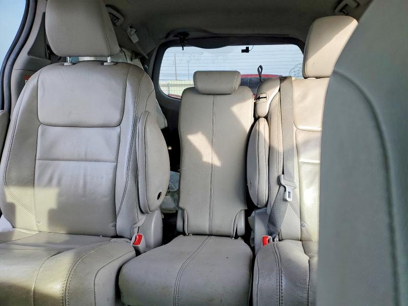 Photo 10 from auction – 2015 TOYOTA SIENNA XLE with VIN 5TDYK3DC2FS584068