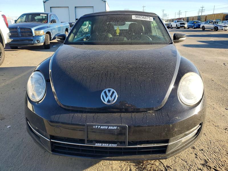 Photo 5 from auction – 2013 VOLKSWAGEN BEETLE with VIN 3VW7A7AT8DM803927