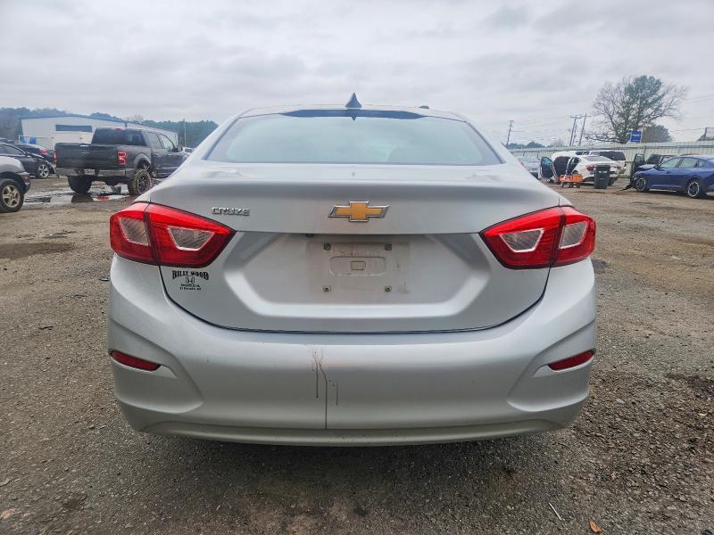 Photo 6 from auction – 2018 CHEVROLET CRUZE with VIN 1G1BC5SM5J7214903