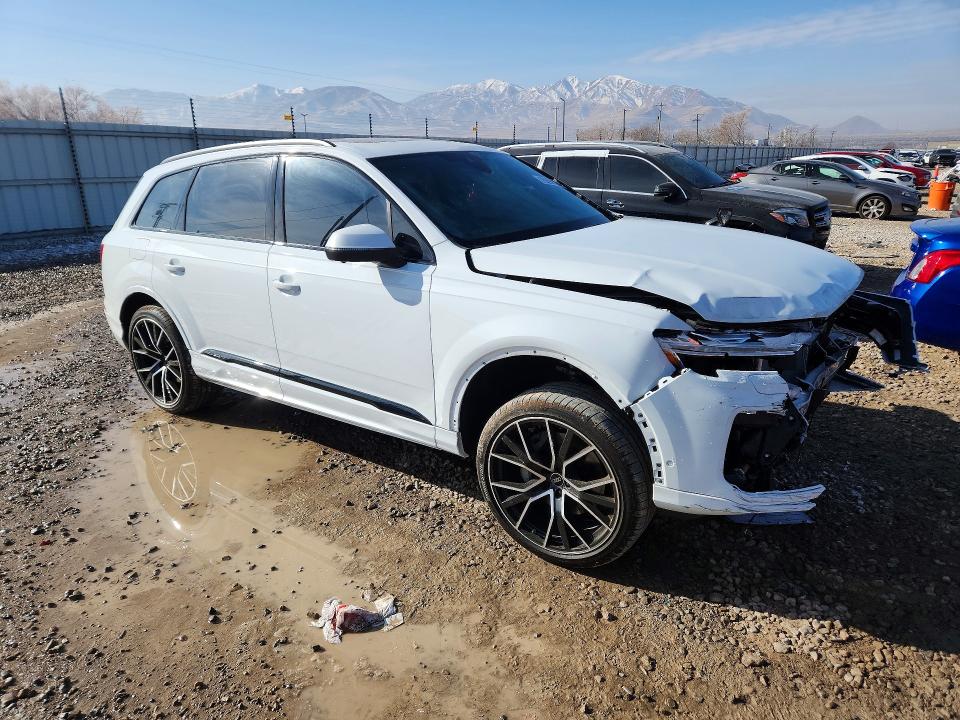 Photo 4 from auction – 2025 AUDI Q7 with VIN WA1LVBF79SD032630