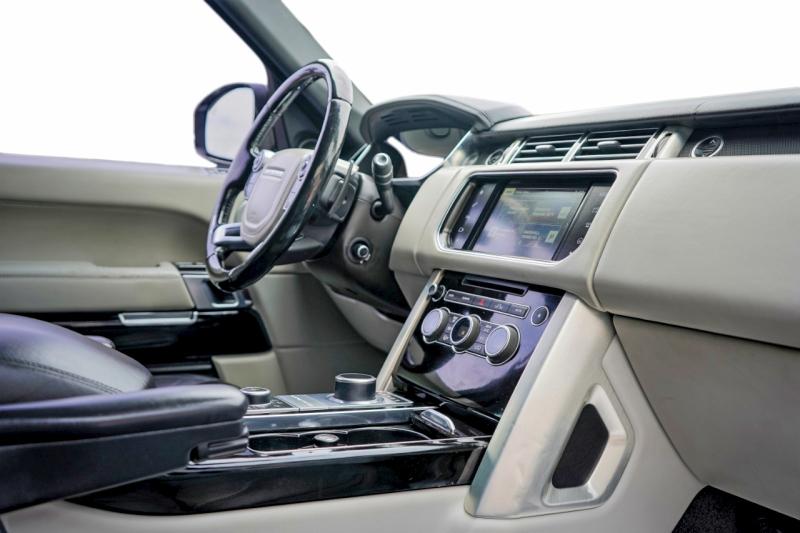 Photo 9 from auction – 2016 LAND ROVER RANGE ROVER with VIN SALGS2KF3GA259083