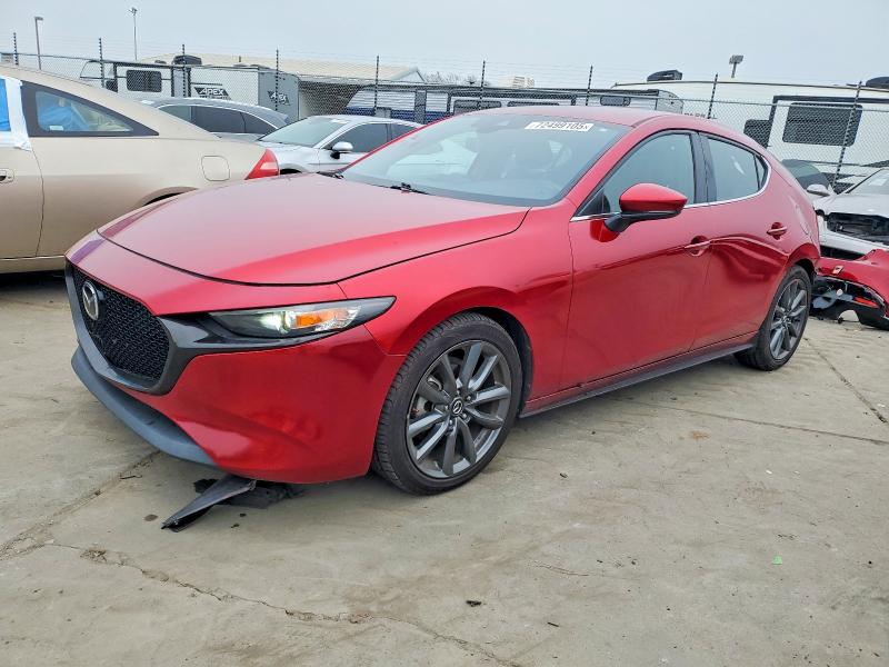 MAZDA 3 2019 with VIN JM1BPAMM0K1118781 - Photo from auction