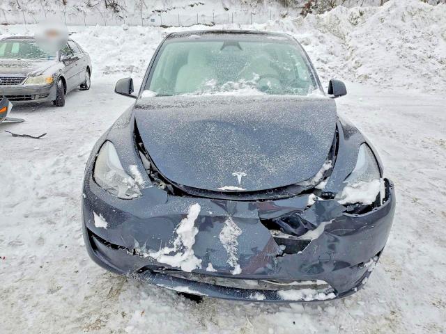 Photo 5 from auction – 2024 TESLA MODEL Y with VIN 7SAYGDEEXRA279675